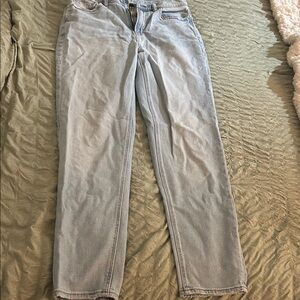 American eagle mom jean